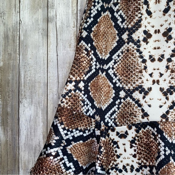 Nasty Gal Taupe Verity Snake Flippy Hem Skirt - Picture 4 of 5